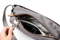 Сумка Bellroy Sling Mini Premium