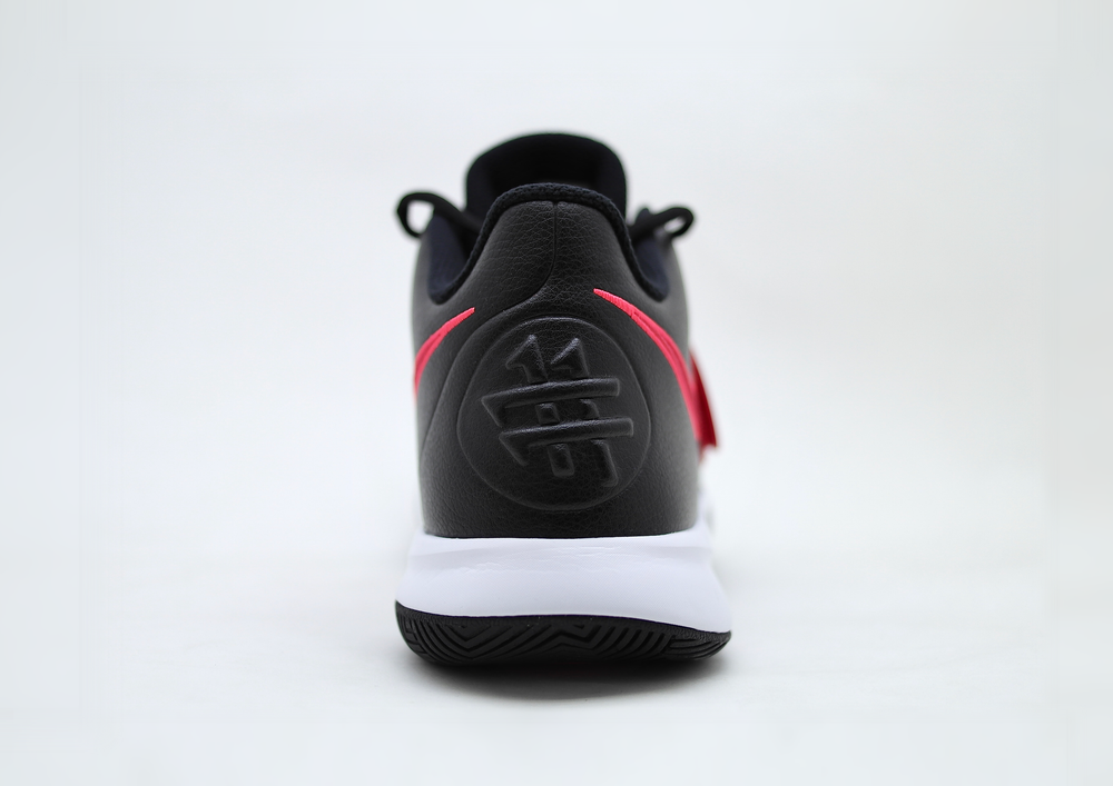 Кроссовки Баскетбольные Nike Flytrap 3 EP