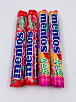 Mentos Жевательное драже микс - клубника и фруктовая смесь, 4 шт., 151 г