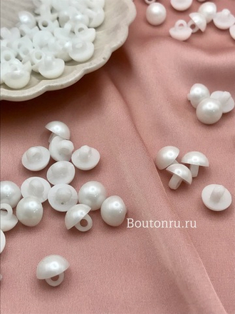Пуговицы на ножке белые (жемчужные)
