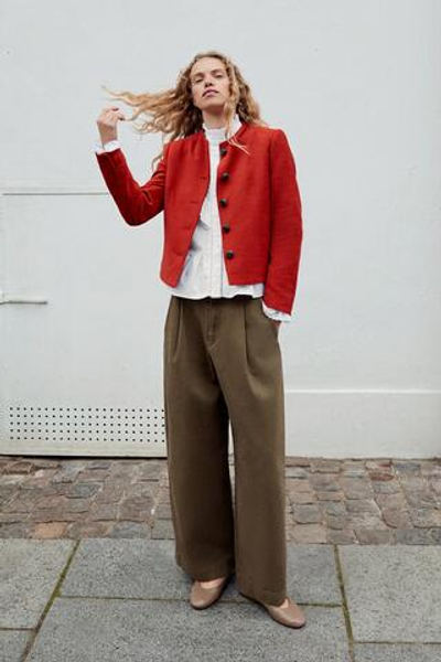 КУРТКА ПРЯМОГО КРОЯ С ПОДПЛЕЧНИКАМИ — ZARA