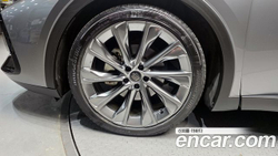 Toyota Crown 2.5 4WD Hybrid — 2024