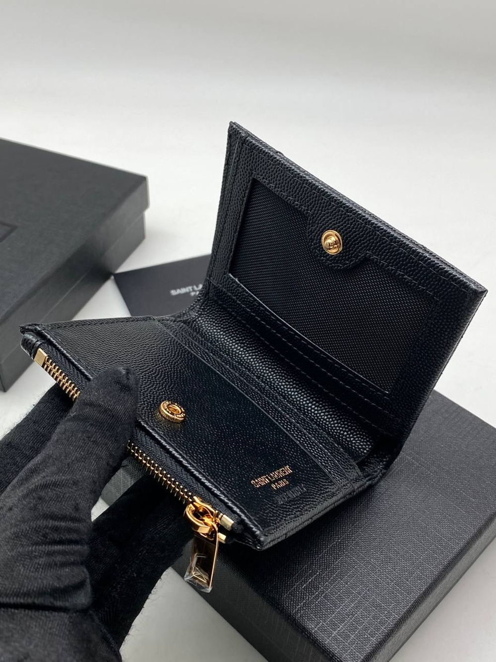Кошелёк Yves Saint Laurent