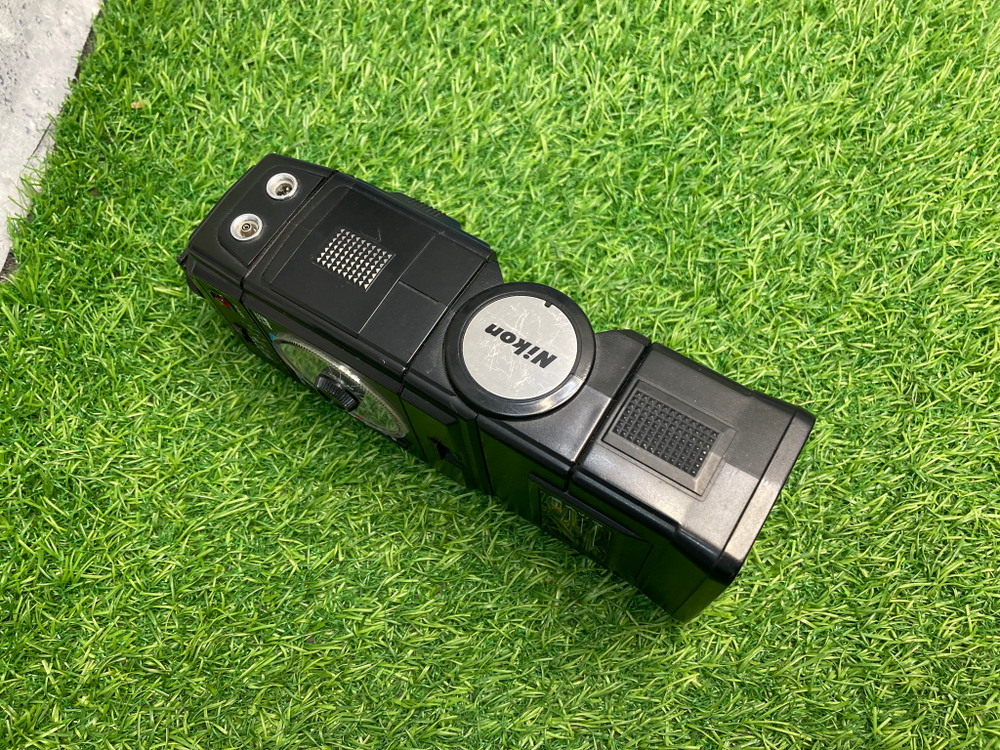 Nikon Speedlite SB-16