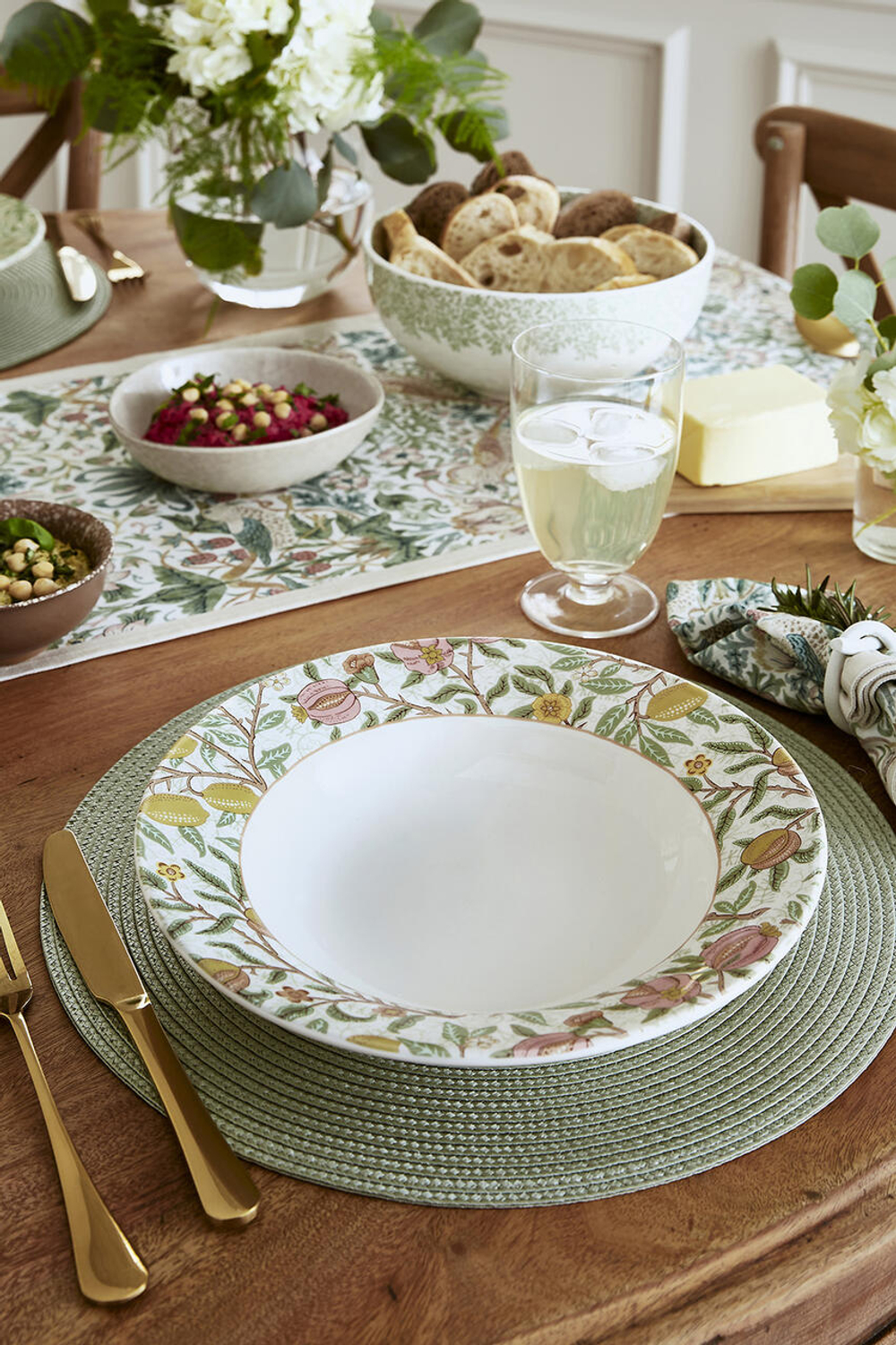 Spode Тарелка Morris&Co. Плоды глубиной 26 см MCO45746-B