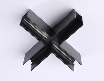 Коннектор X-образный для накладного шинопровода GL3376 BK чёрный Magnetic Standard Ambrella