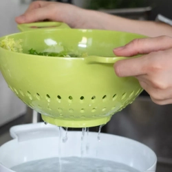 Дуршлаг 2л Trebonn Bowls&Colanders зеленый