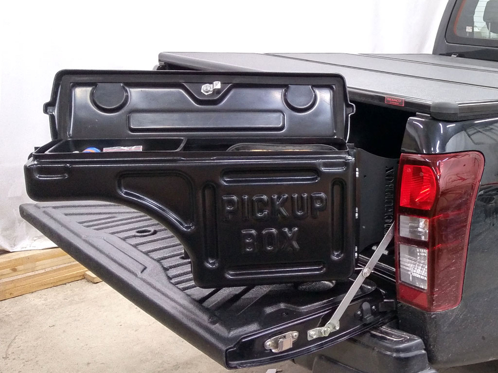 Поворотный бокс в кузов пикапа D-max