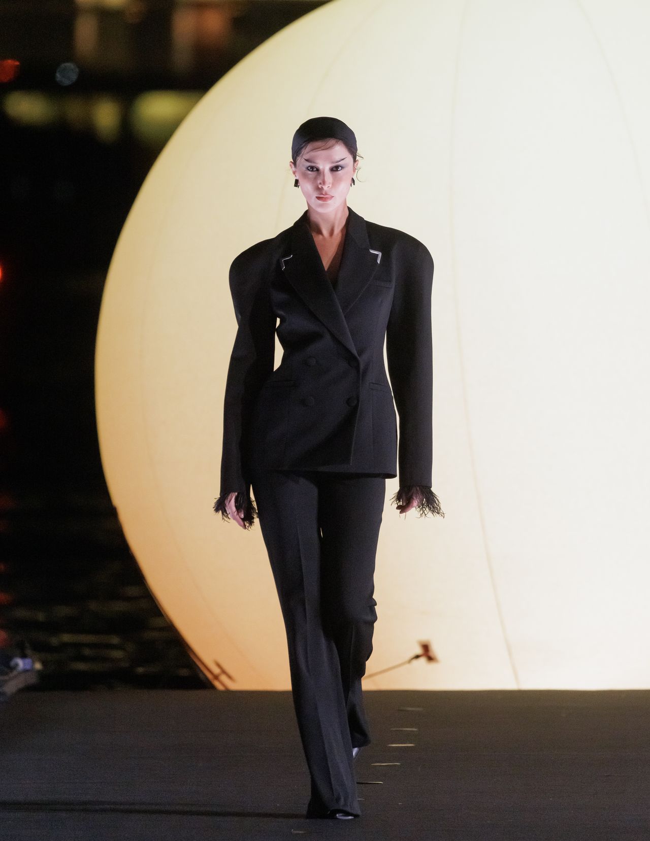 Look 18