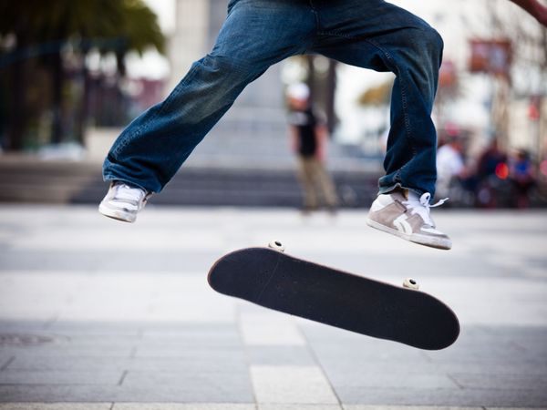 Kick flip (Кик флип) Kick flip (Кик флип)