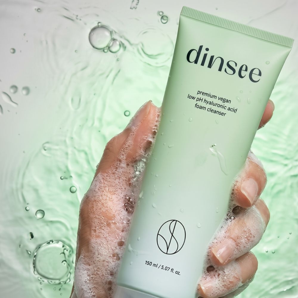 Гиалуроновая пенка для умывания Dinsee Premium Vegan Low pH Hyaluronic Acid Foam Cleanser, 150 мл