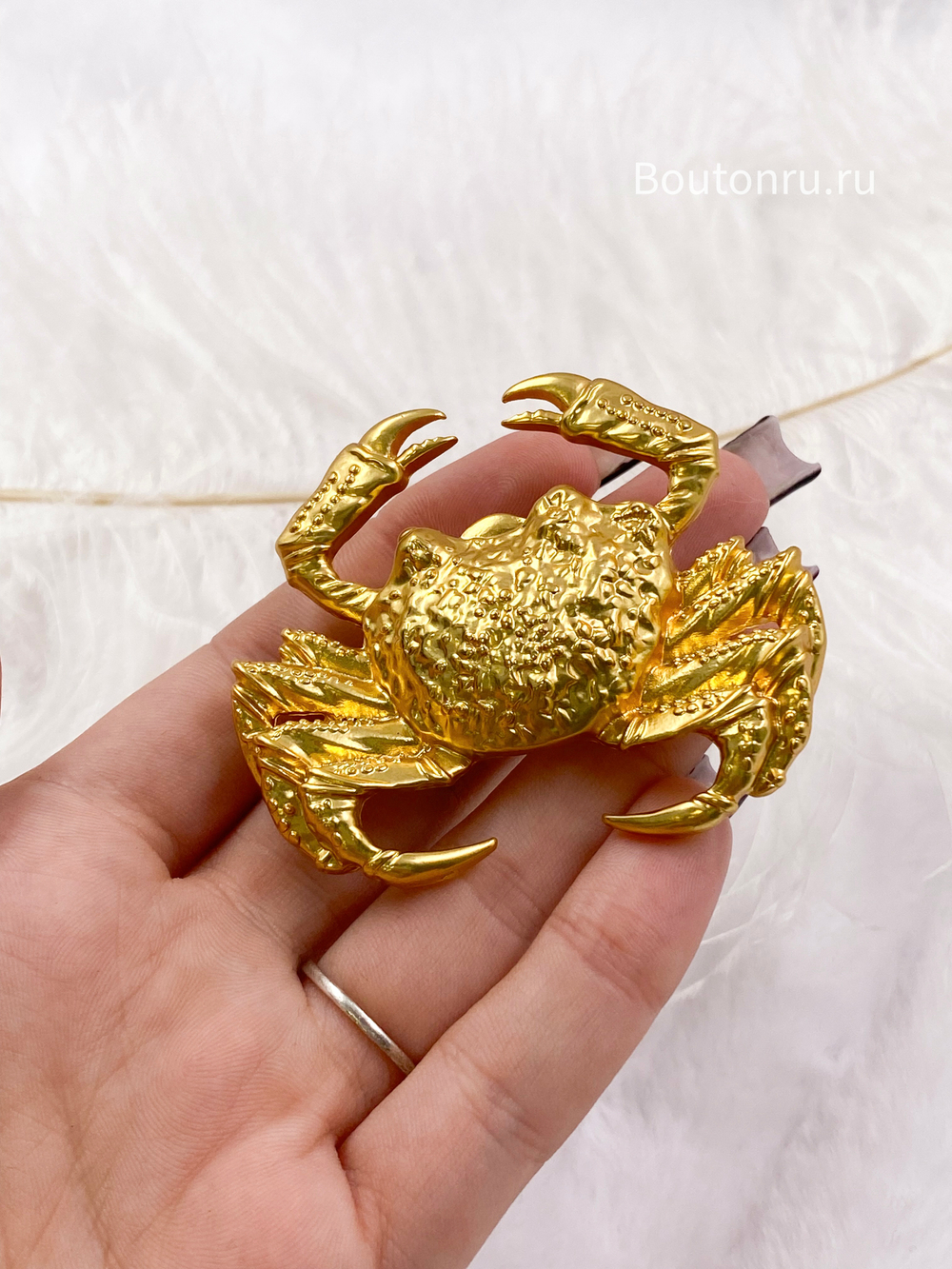 Брошь Скиап. в виде знака зодиака "Рак"