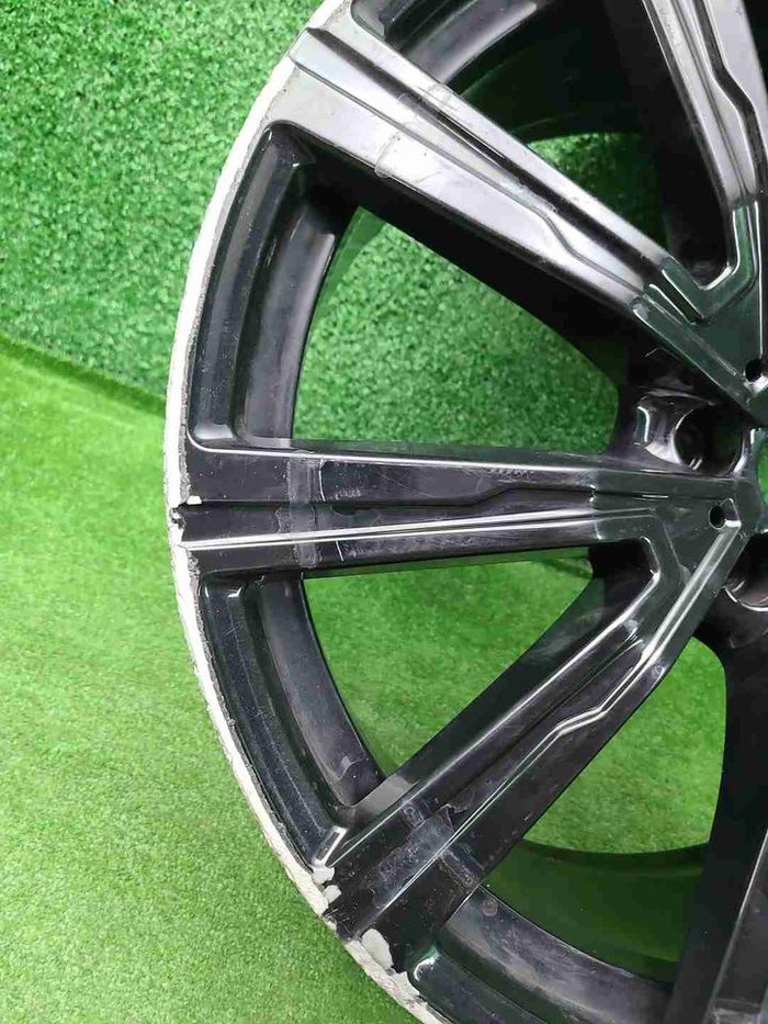 Диск литой R22 BMW X5 G05 (18-нв) 746 стиль перед