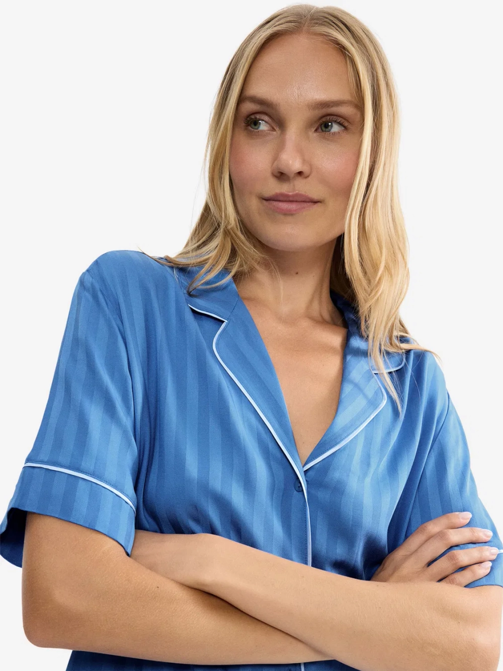 Халат Triumph Boyfriend Amourette Jacquard NDW