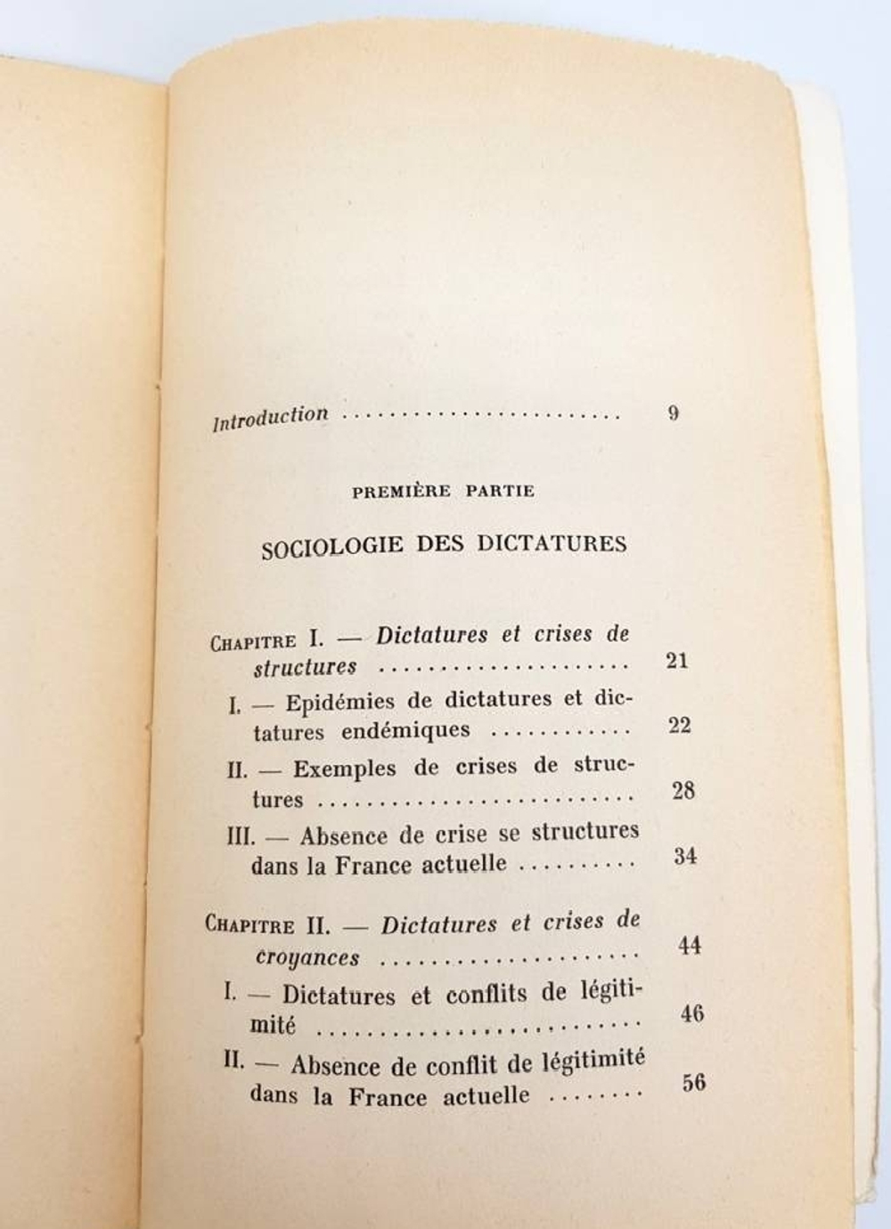 "De la dictature (Диктатура)". Maurice Duverger (Морис Дюверже)