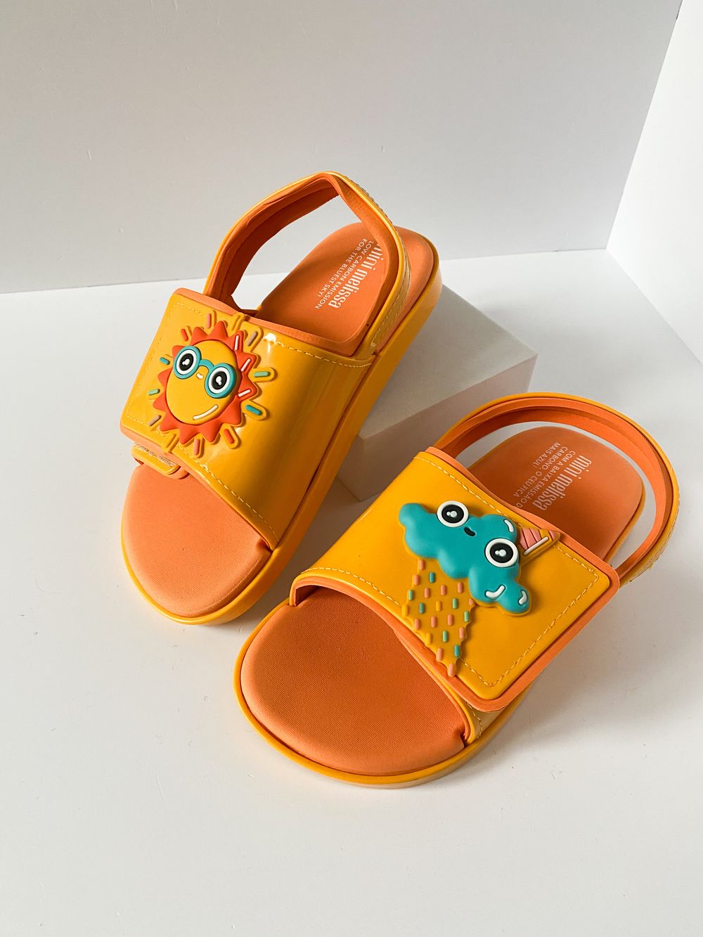 Новые босоножки Mini Melissa, 29