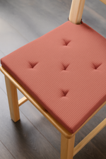 Подушка на стул Икеа Юстина 35/42 x 40 х 4 см, красный