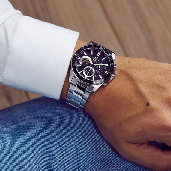 Наручные часы Casio EFV-570D-1A