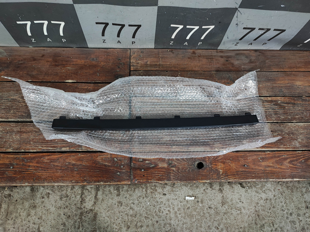 Накладка переднего бампера Volvo XC90 2 14-19 Новая Оригинал 31383799