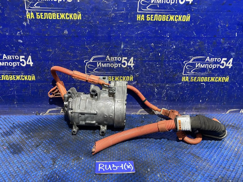 Компрессор кондиционера Honda VEZEL 2014