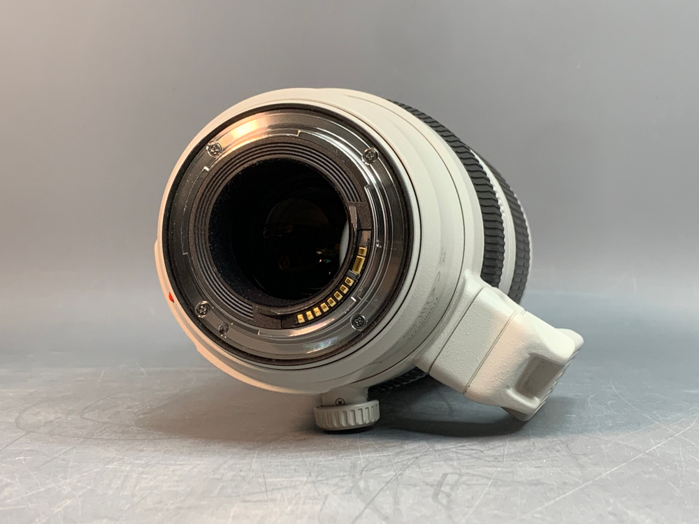 Canon EF 100-400mm f/4.5-5.6L IS II USM царапки