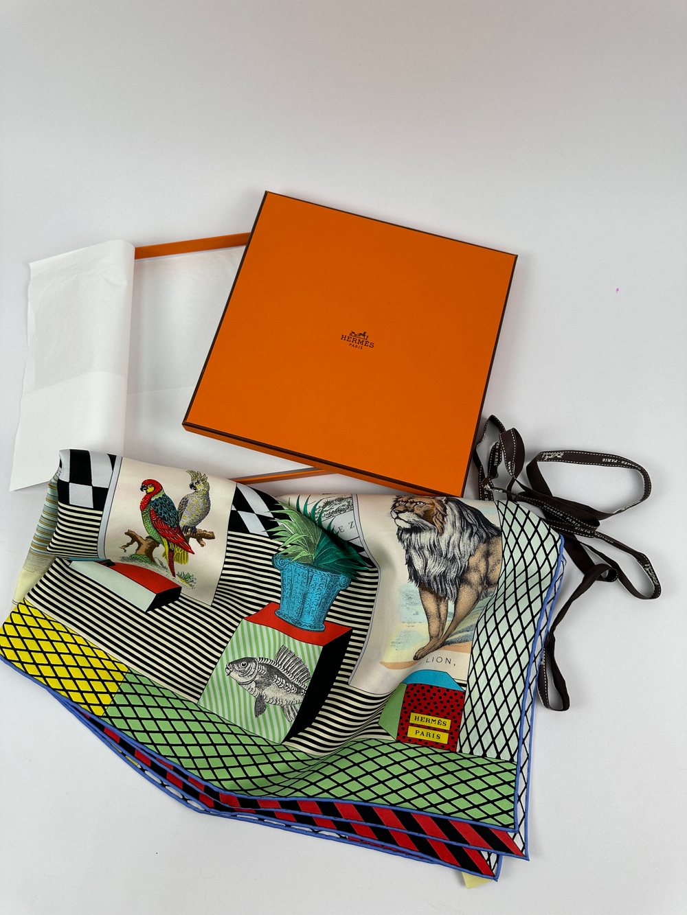 Платок Hermes Grand Theater Nouveau Silk Scarf 90