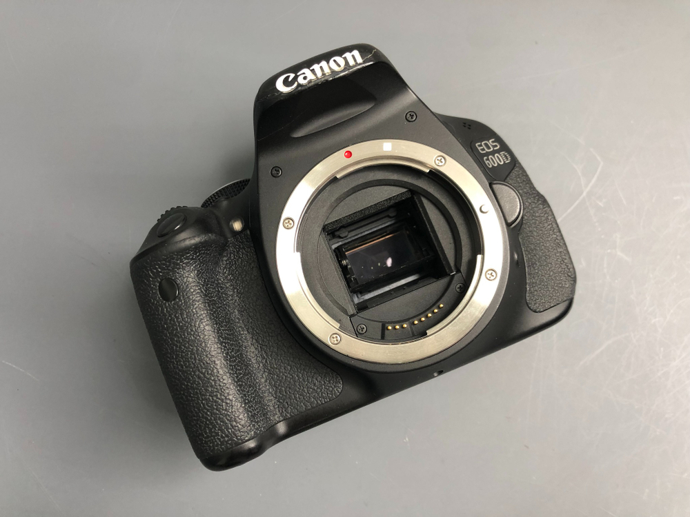 Canon 600D Kit 18-55mm 3.5-5.6 48.000 кадров