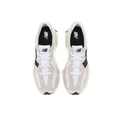 New Balance 327 "Sea Salt Black"