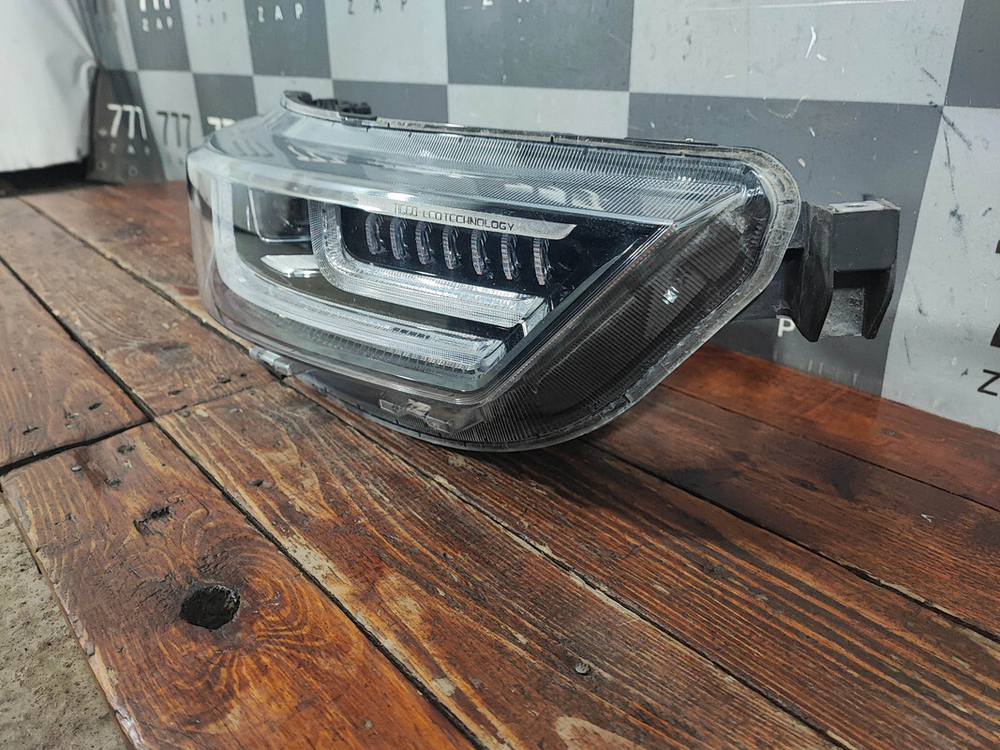 Фара правая LED Chery Tiggo 8 Pro 21-нв Б/У Оригинал 605000235AA