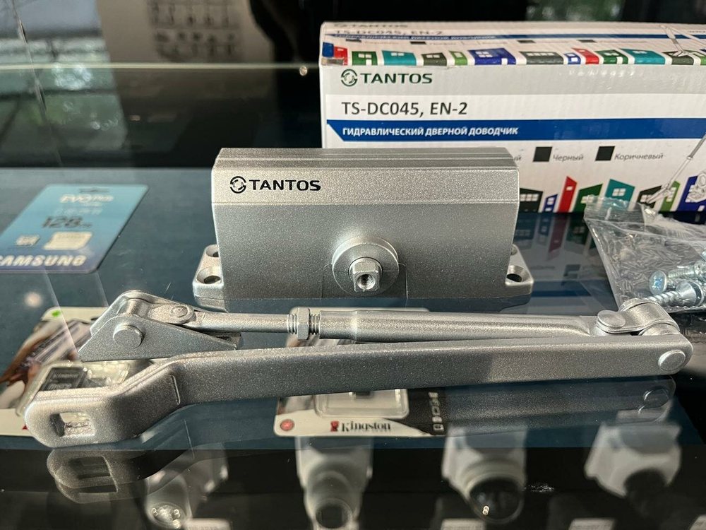 Дверной доводчик для легких дверей Tantos TS-DC045.
