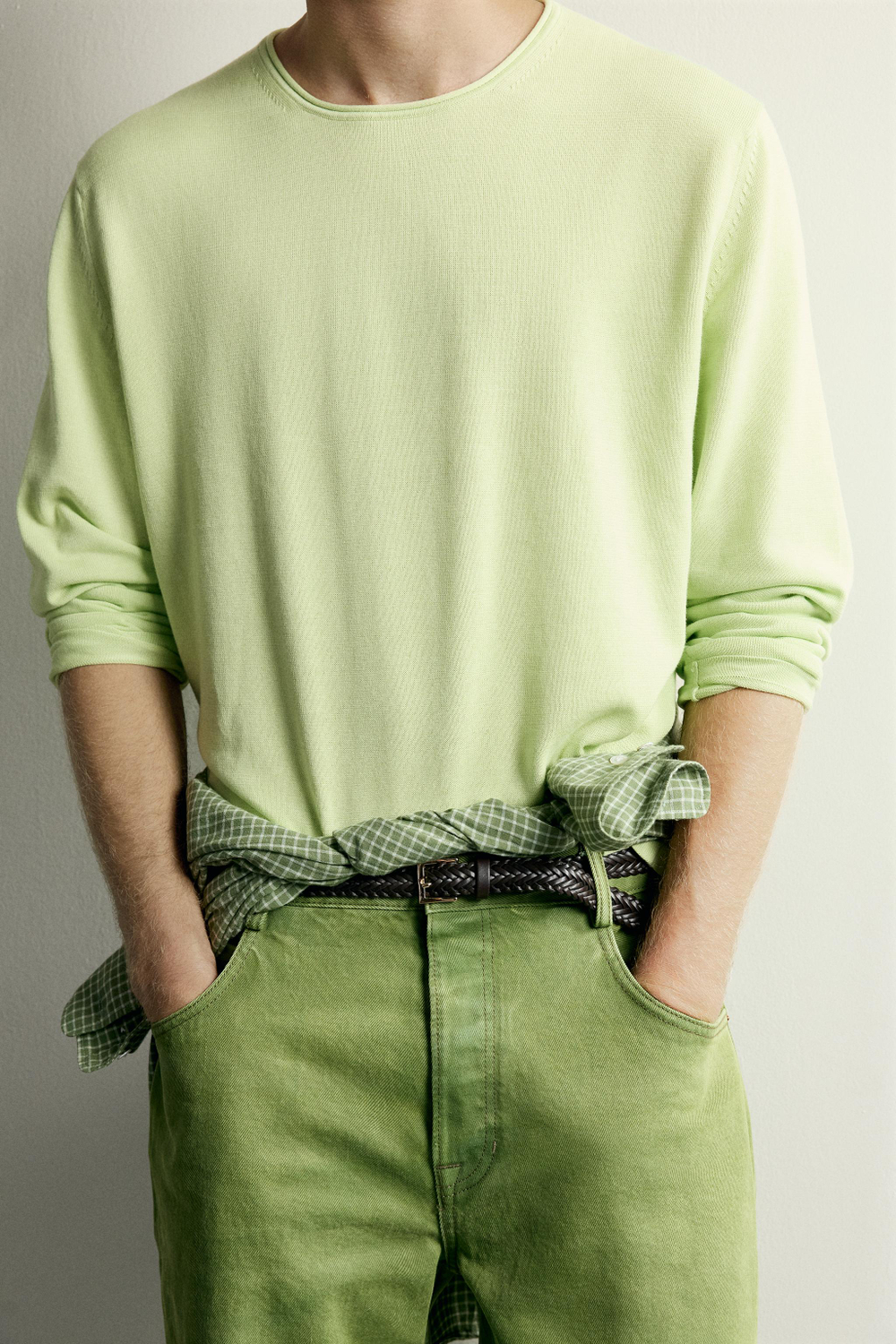 ДЖИНСЫ STRAIGHT FIT С ЭФФЕКТОМ ПОТЕРТОСТИ — ZARA