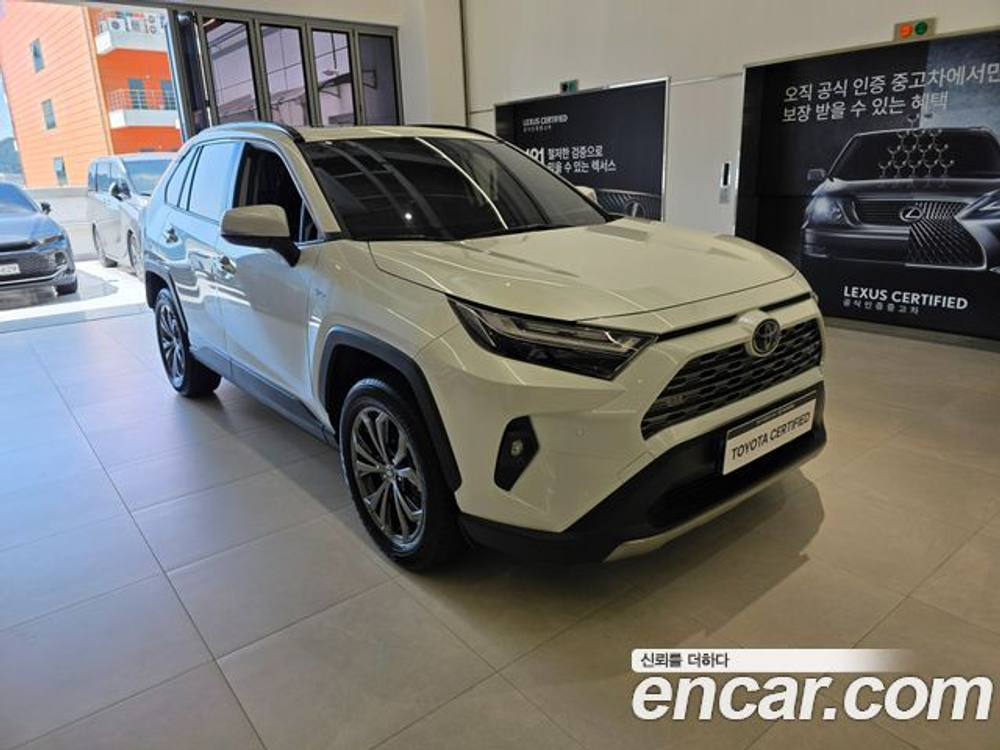 Toyota RAV4 2.5 4WD Hybrid — 2025