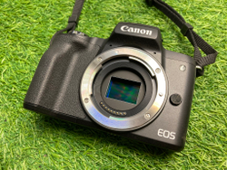 Canon M50 Mark II Kit 15-45mm IS STM 100 кадров