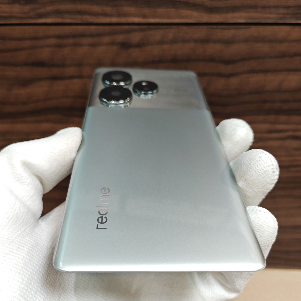 Задняя крышка для Realme GT 6 Original (заднее стекло) цвет: Серебристый / Зеркальный серебряный