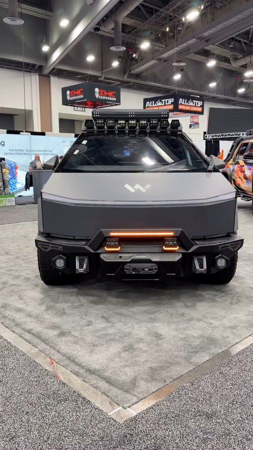 Обвес с платформой на крышу для Tesla Cybertruck 2023+ Тесла Кибертрак доп.свет на крышу стальной бампер защитный тюнинг