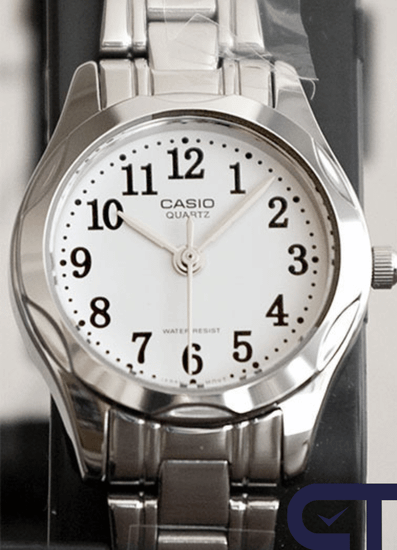 Casio LTP-1275D-7B — женские классические часы с белым циферблатом