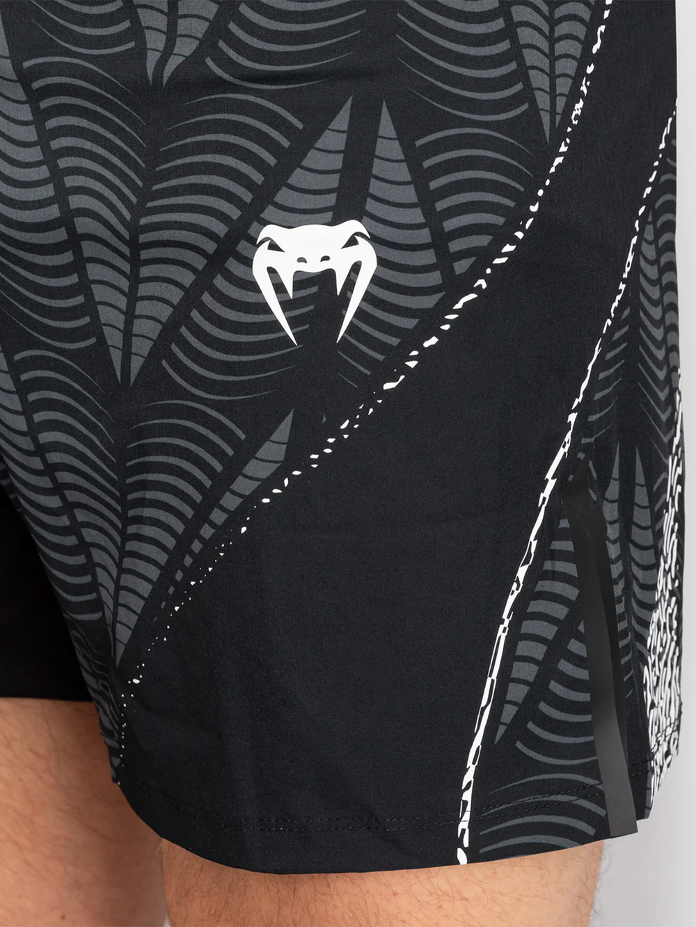 Шорты ММА Venum UFC Zenith Fight Night Short style Black/White