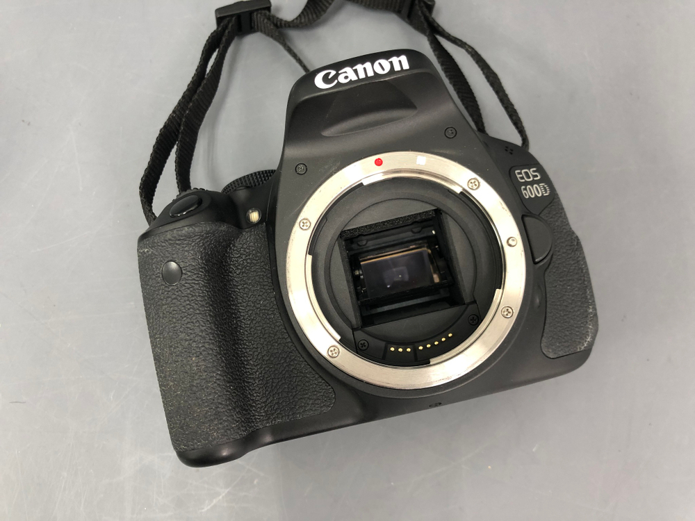 Canon 600D Kit 18-55mm IS II