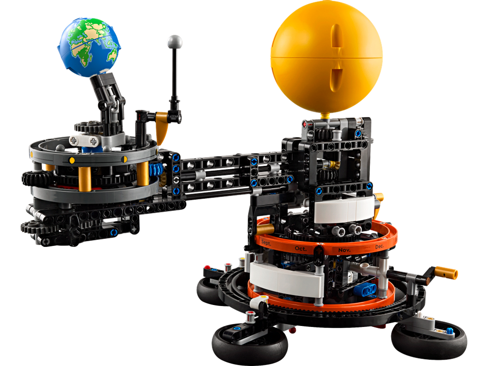 Конструктор Лего Техник Планета Земля и Луна на орбите | LEGO Technic Planet Earth and Moon in Orbit 42179, 526 д (10+)