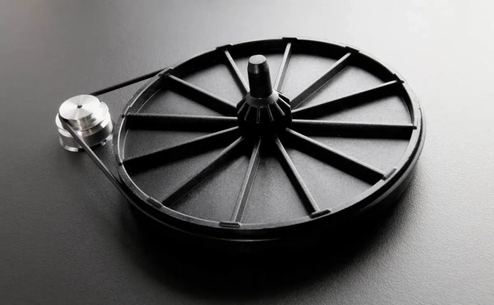 REGA PLANAR 1 MATT BLACK ПРОИГРЫВАТЕЛЬ ВИНИЛОВЫХ ПЛАСТИНОК