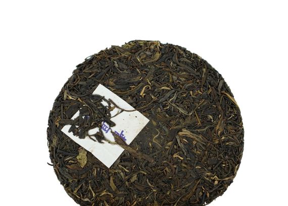 Herbata Sheng Pu'er 2018 „Naleśnik z wioski Naka” Roślina Zhoushi 357 g