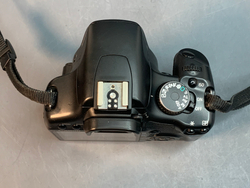 Canon 450D kit 18-55mm IS II 26.000 кадров