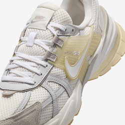 Кроссовки женские NIKE W NIKE V2K RUN OPP1