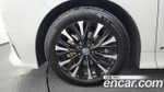 Toyota Alphard 2.5 HEV Executive AWD — 2024