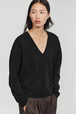 Massimo Dutti Свитер из смесовой шерсти с V-вырезом, черный