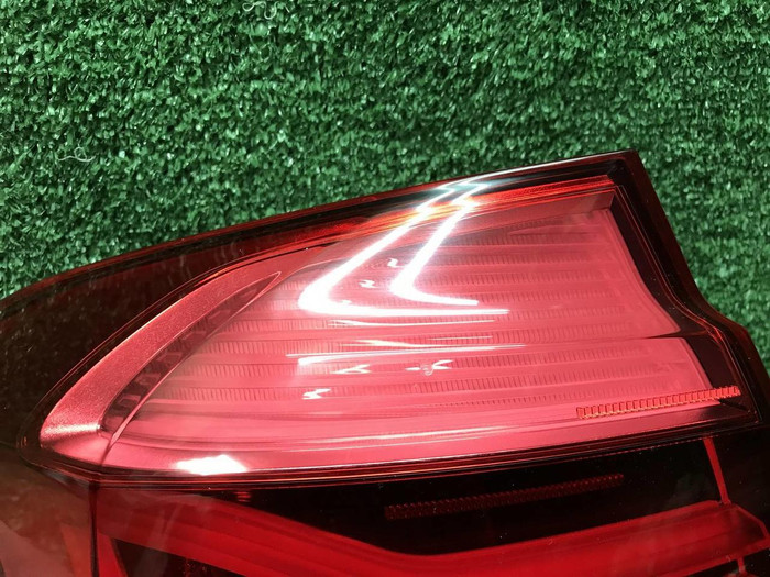 Фонарь левый внешний BMW 3er F30 (2015-2020) LED