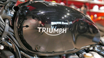 TRIUMPH BONNEVILLE BOBBER 2025