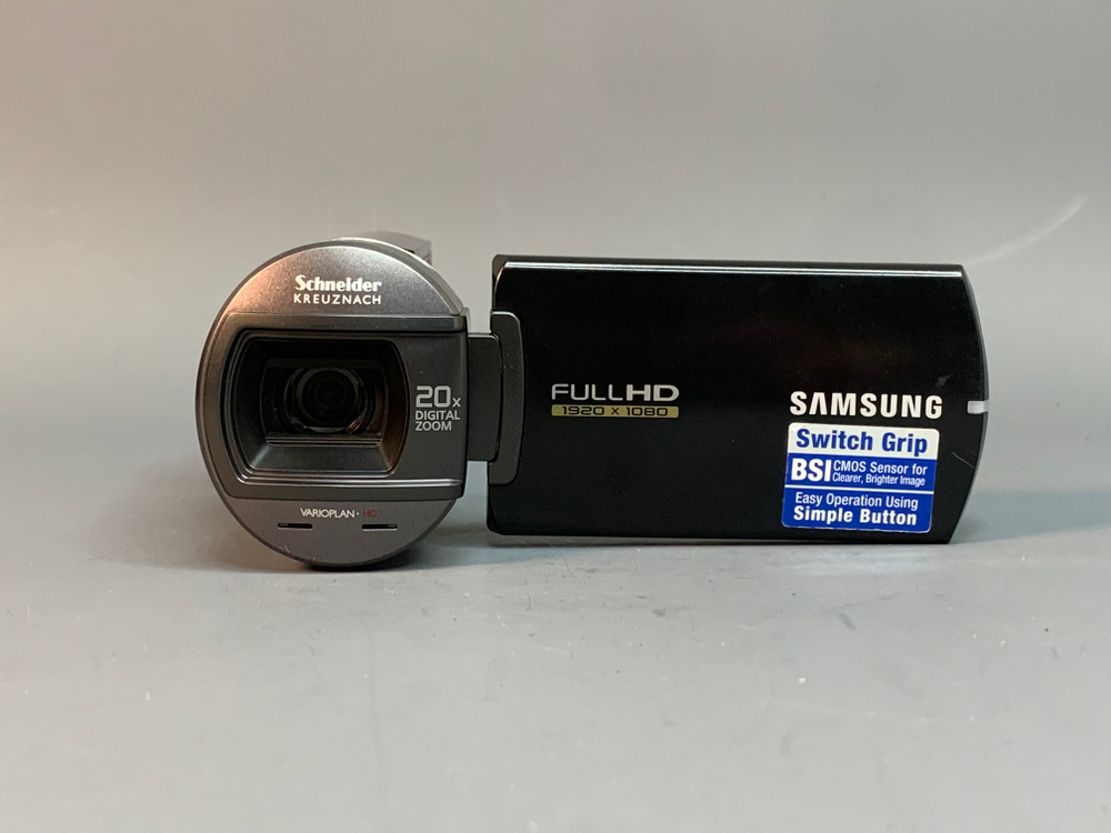 Samsung HMX-Q10BP/XER без зарядного устройства