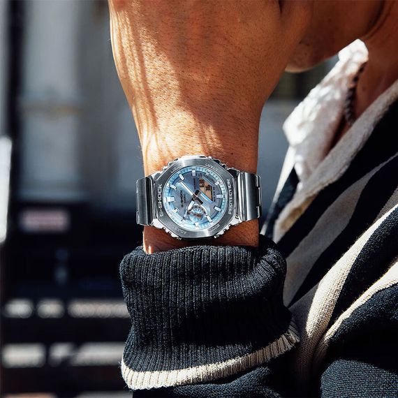 Наручные часы Casio GM-2110D-2A