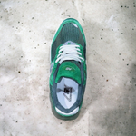 New Balance 2002R • Forest Green